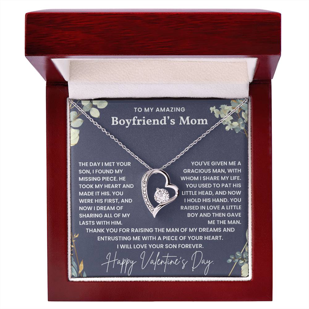 Happy Valentines Day Heart Necklace For Boyfriend's Mom