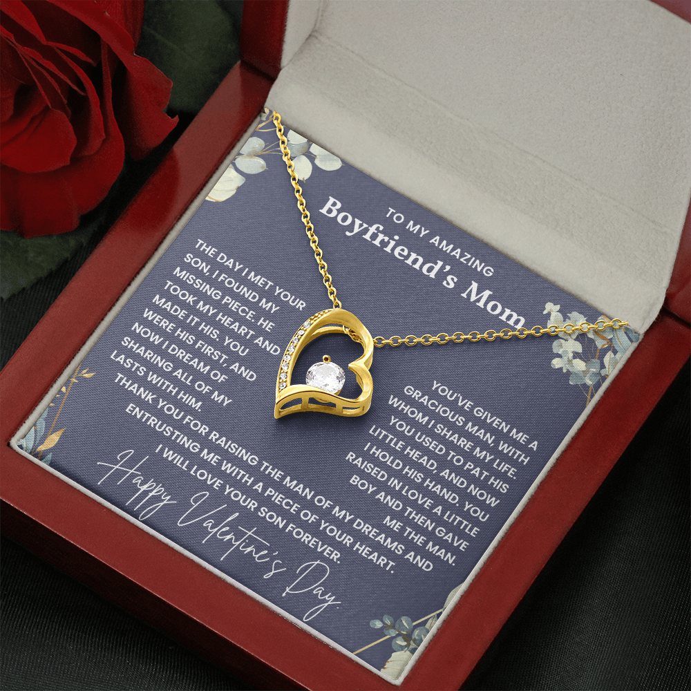 Happy Valentines Day Heart Necklace For Boyfriend's Mom