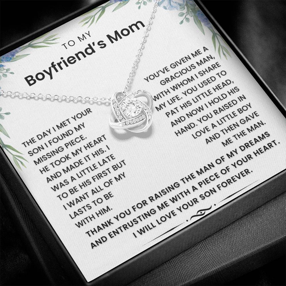 To My Boyfriend's Mom - Thank You for Raising The Man of My Dreams - Necklace