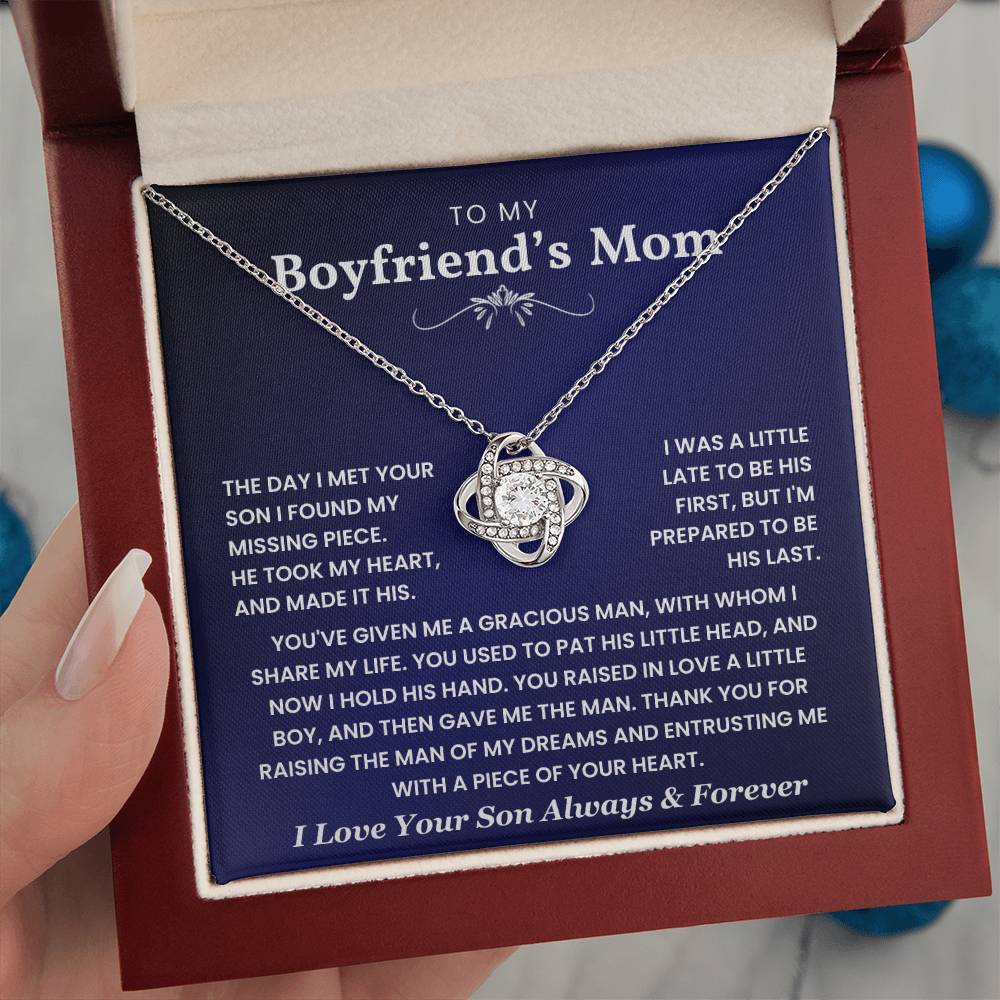 To My Boyfriend's Mom - Thank You for Raising The Man of My Dreams - Necklace