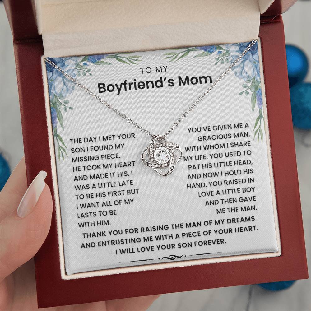 To My Boyfriend's Mom - Thank You for Raising The Man of My Dreams - Necklace