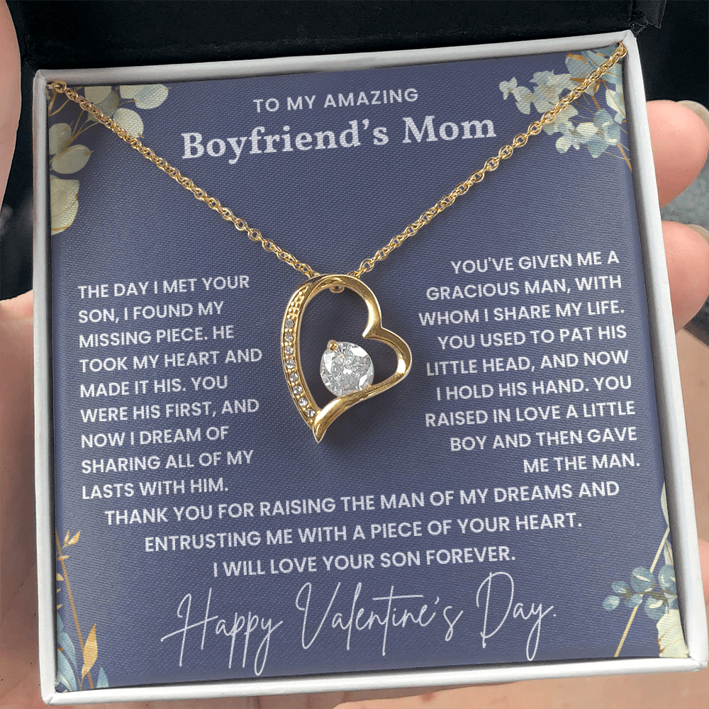 Happy Valentines Day Heart Necklace For Boyfriend's Mom
